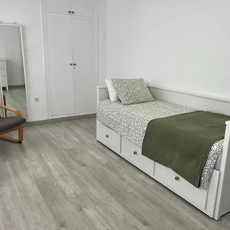 Llimera Apartment *